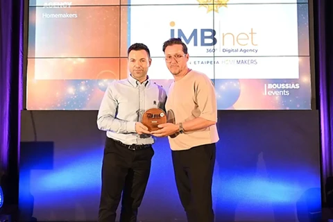 award photo 280x320 1